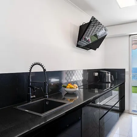Apartment Luxueux 4 Pieces - Jacuzzi - Piscine - Frontiere Monaco *