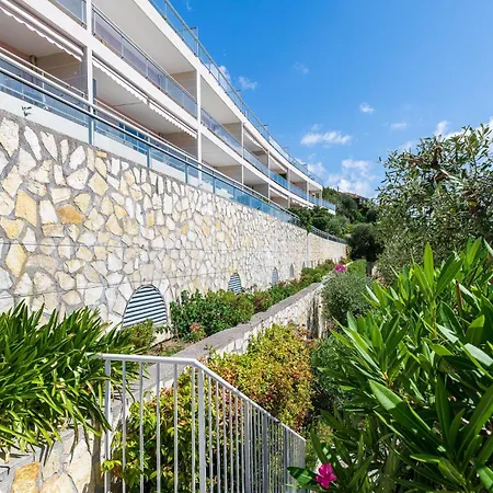 Luxueux 4 Pieces - Jacuzzi - Piscine - Frontiere Monaco *